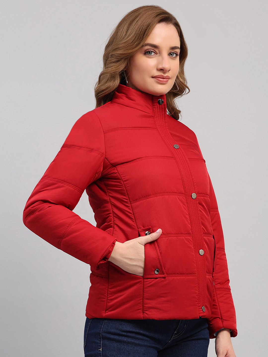Women Red Solid Collar Full Sleeve Jacket