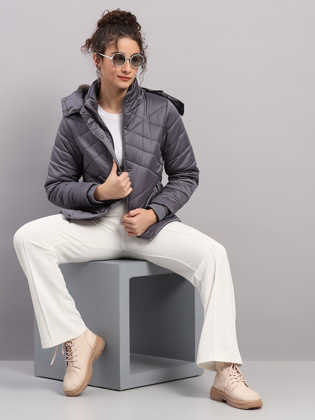 Women Grey Solid Hooded Full Sleeve Jacket