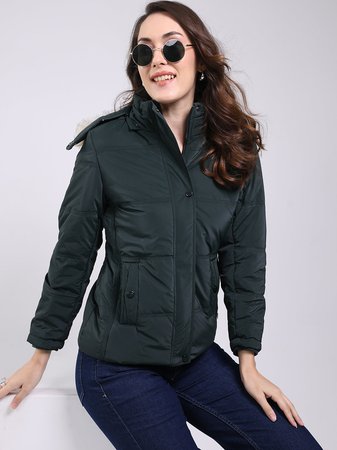 Women Dark Green Solid Hooded Full Sleeve Jacket