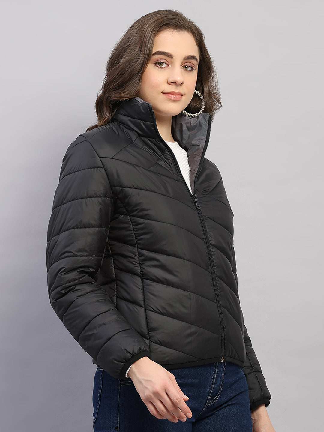 Women Black Solid Collar Full Sleeve Reversible Jacket