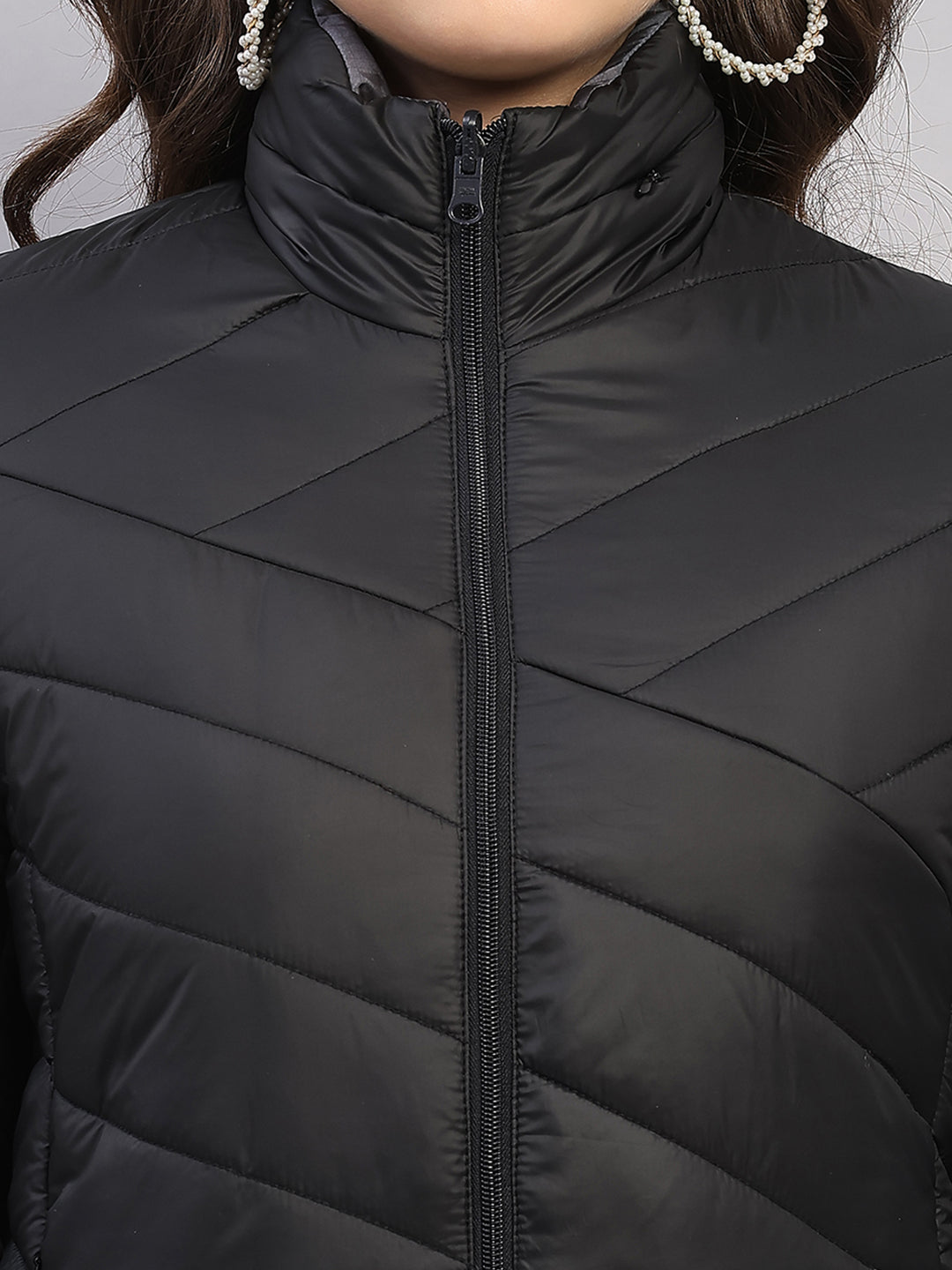 Women Black Solid Collar Full Sleeve Reversible Jacket