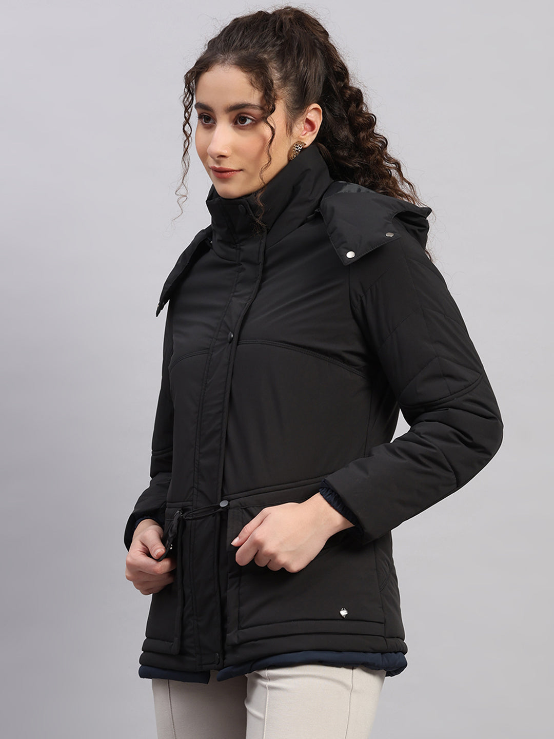 Women Black Solid Hooded Full Sleeve Jacket