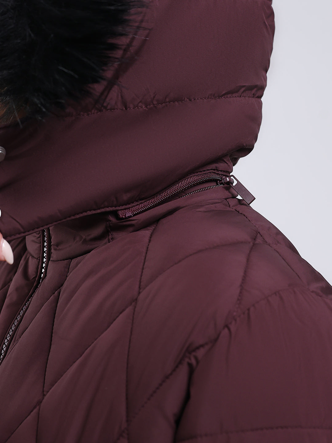 Women Burgundy Solid Hooded USB Intelligent Heating Jacket
