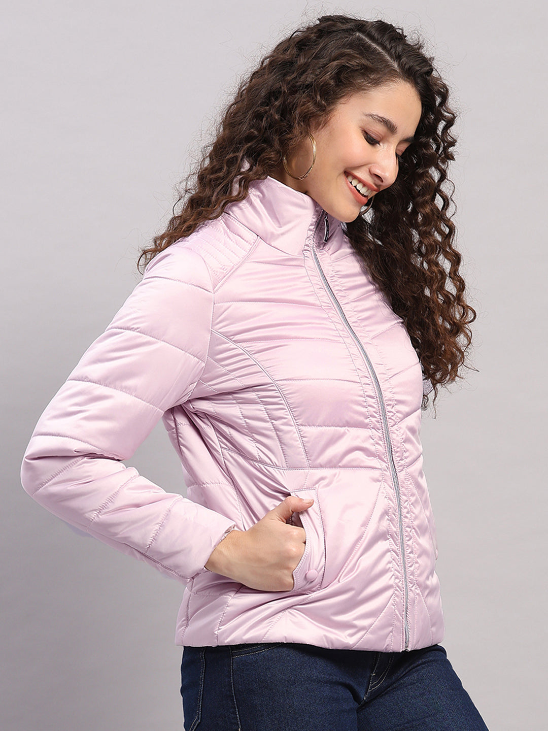 Women Pink Solid Collar Full Sleeve Jacket with Inbuilt Earphones