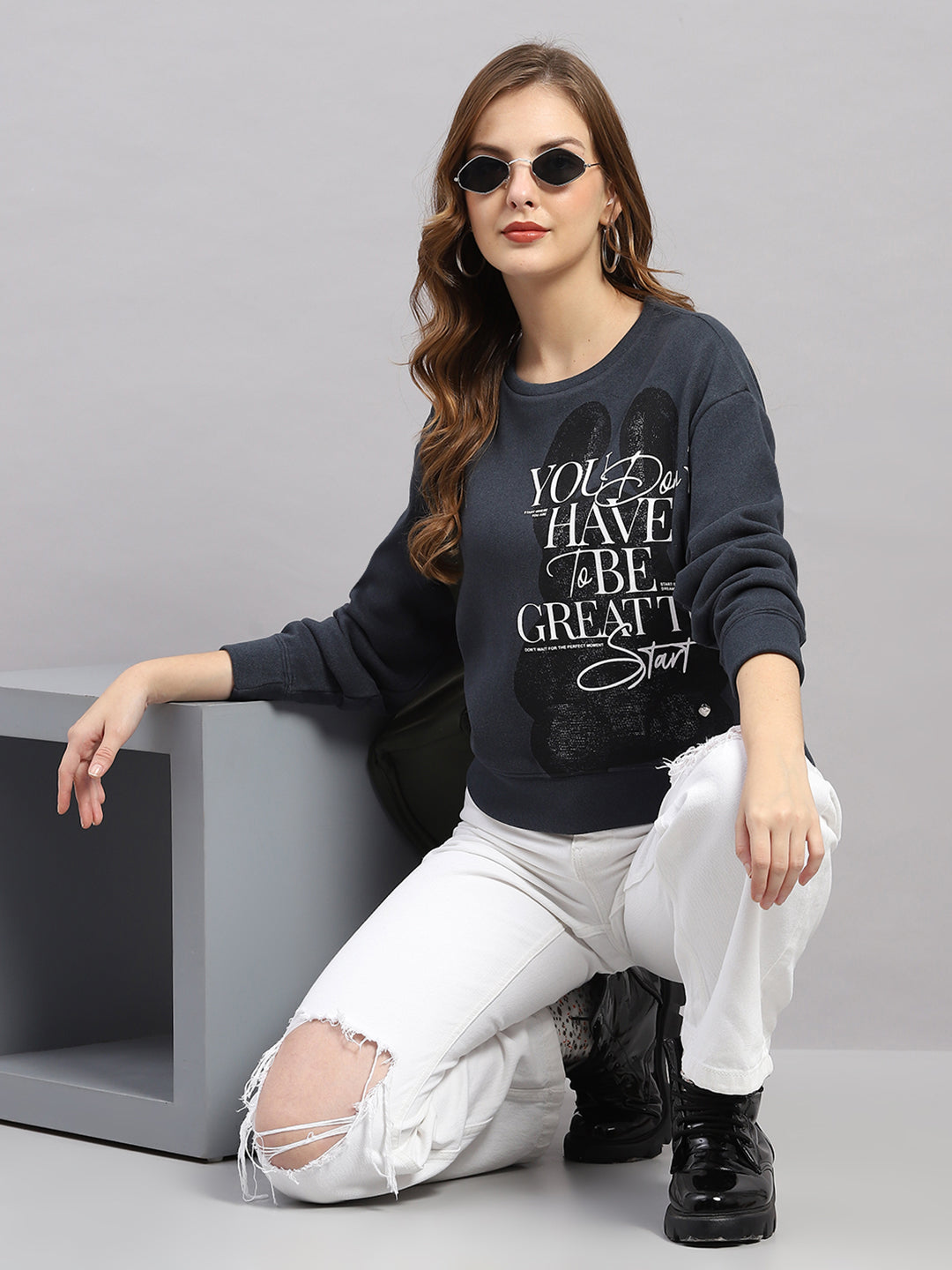 Women Navy Blue Printed Round Neck Full Sleeve Sweatshirt