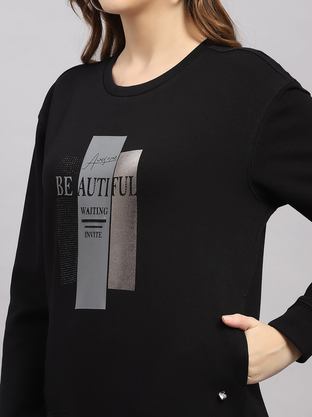 Women Black Printed Round Neck Full Sleeve Sweatshirt