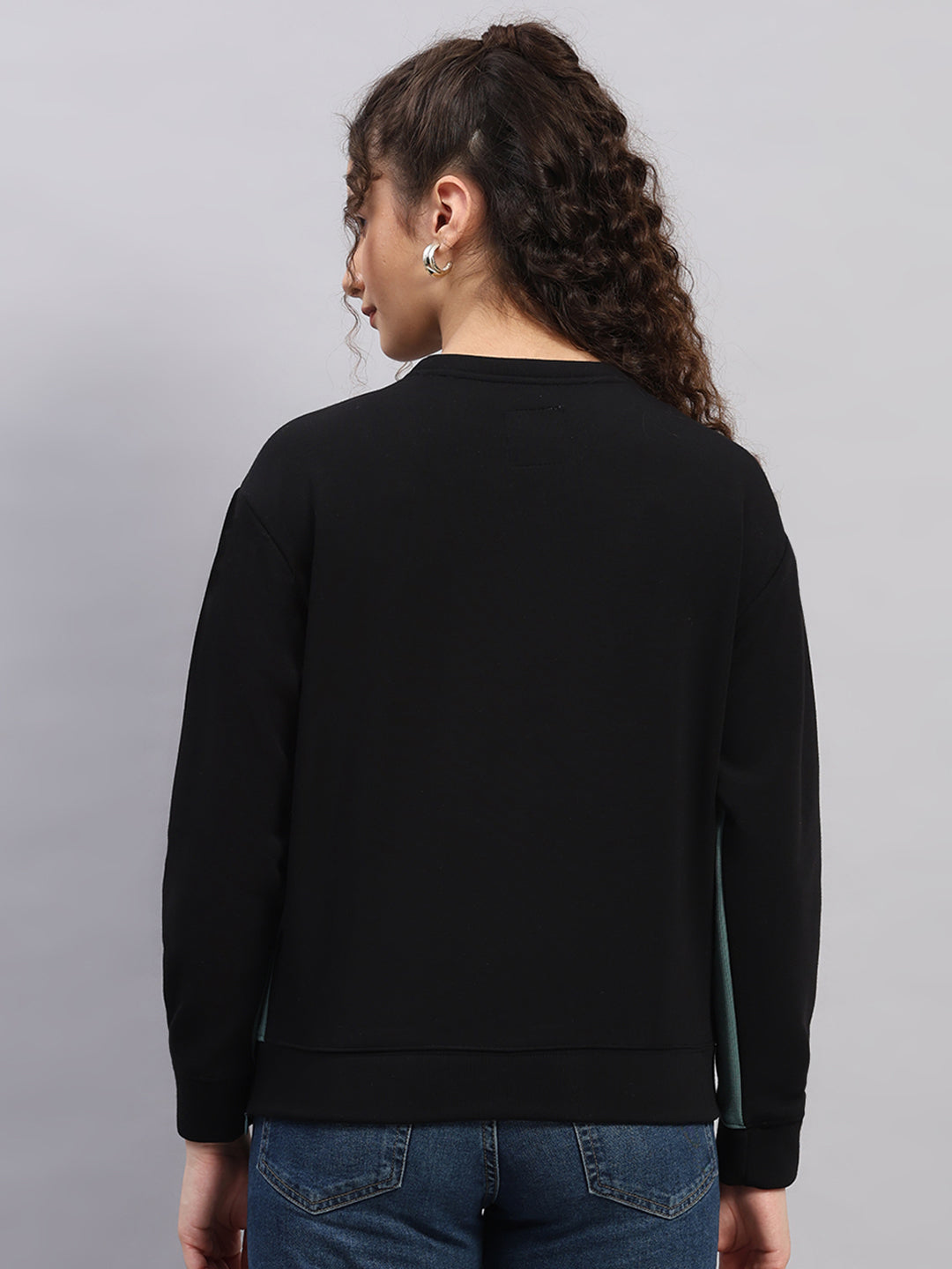 Women Black Printed Round Neck Full Sleeve Sweatshirt