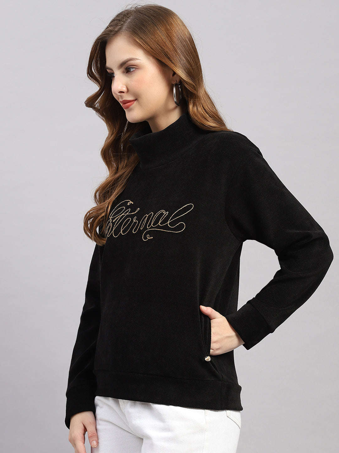 Women Black Printed Round Neck Full Sleeve Sweatshirt