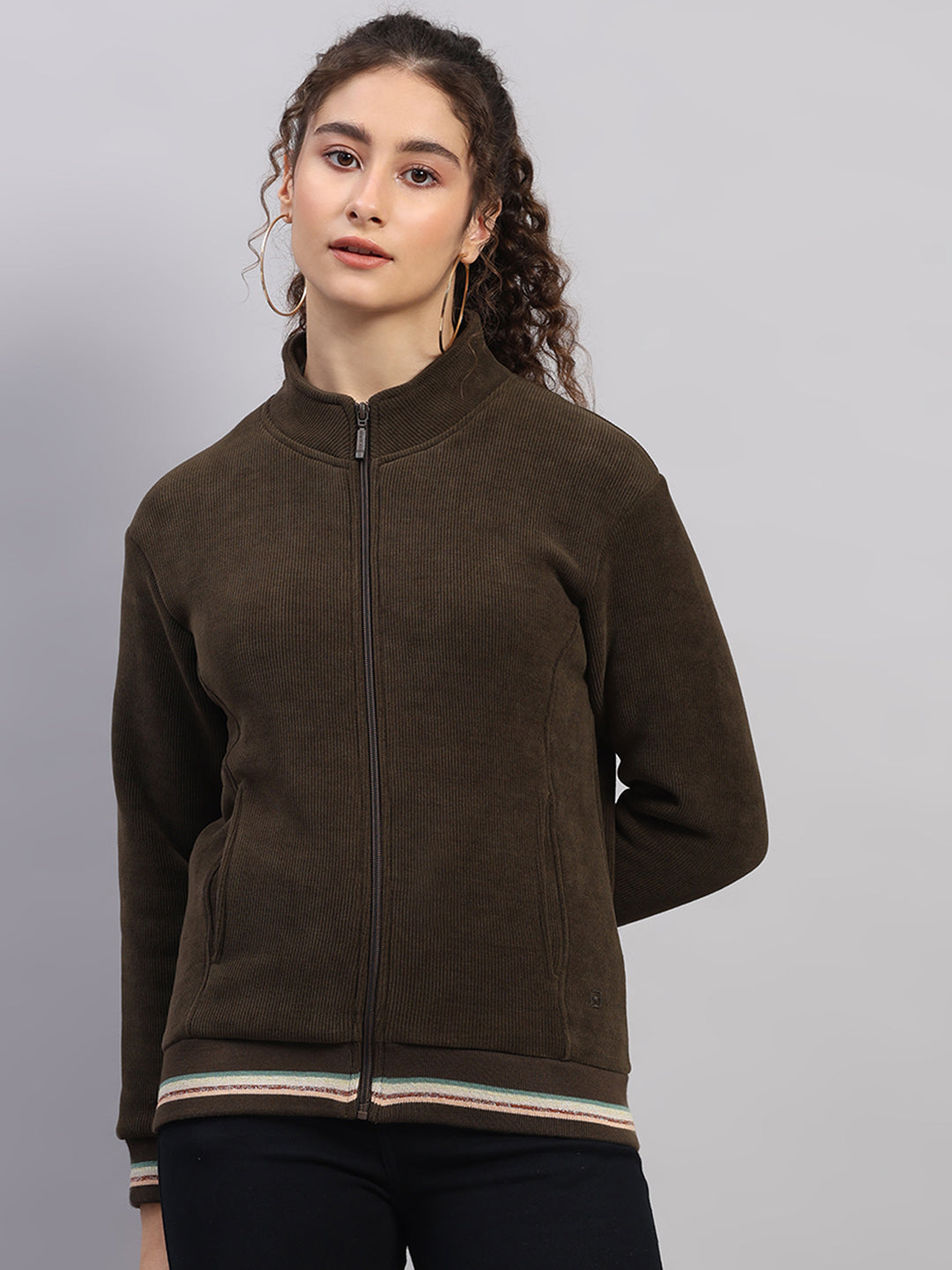 Women Olive Solid Round Neck Full Sleeve Sweatshirt