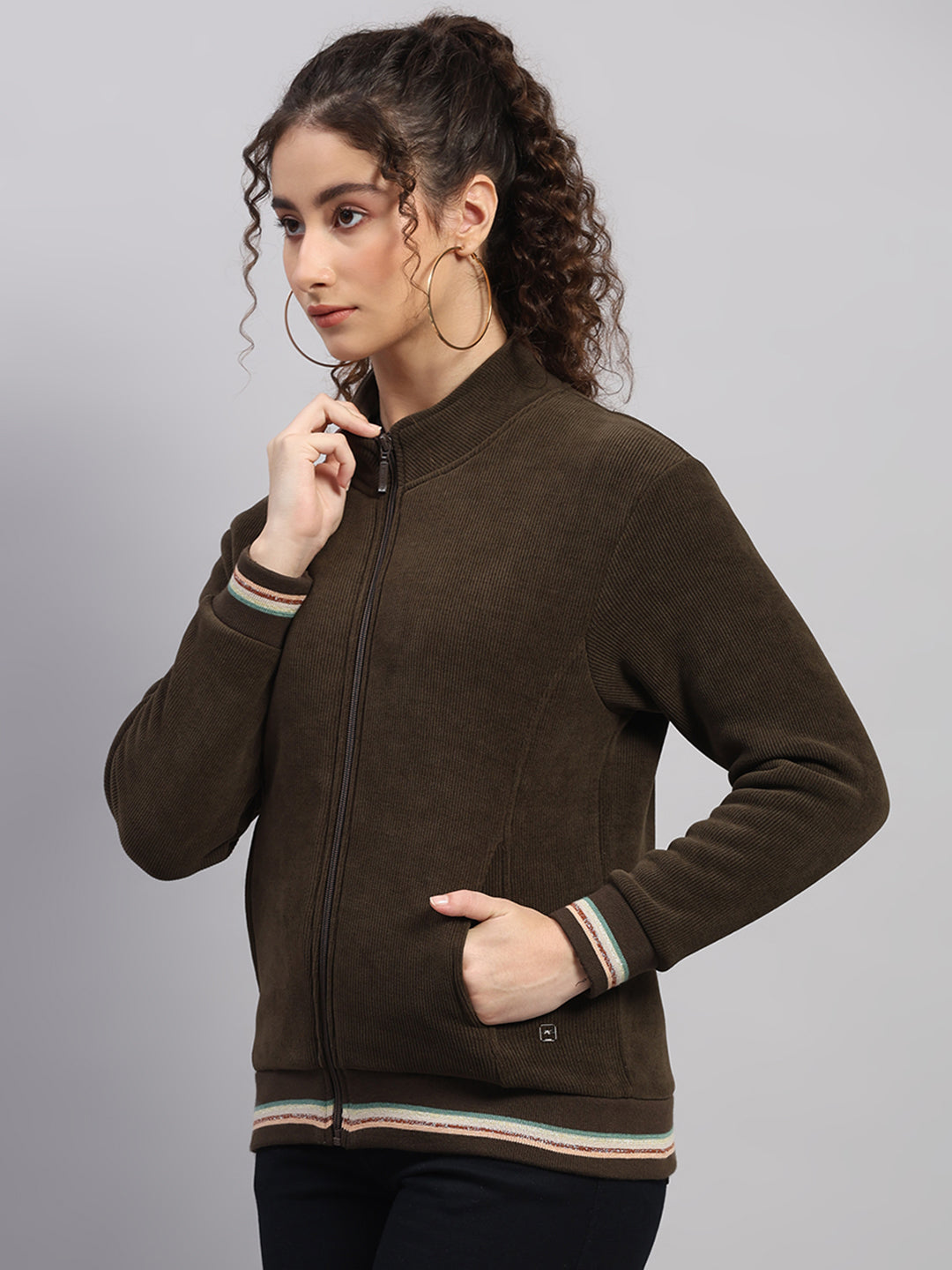 Women Olive Solid Round Neck Full Sleeve Sweatshirt