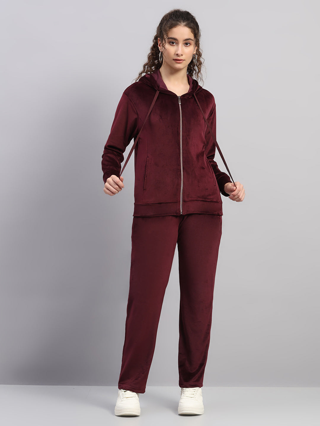 Women Burgundy Solid Hooded Full Sleeve Winter Tracksuit
