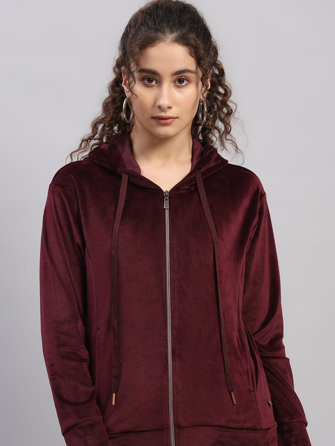 Women Burgundy Solid Hooded Full Sleeve Winter Tracksuit