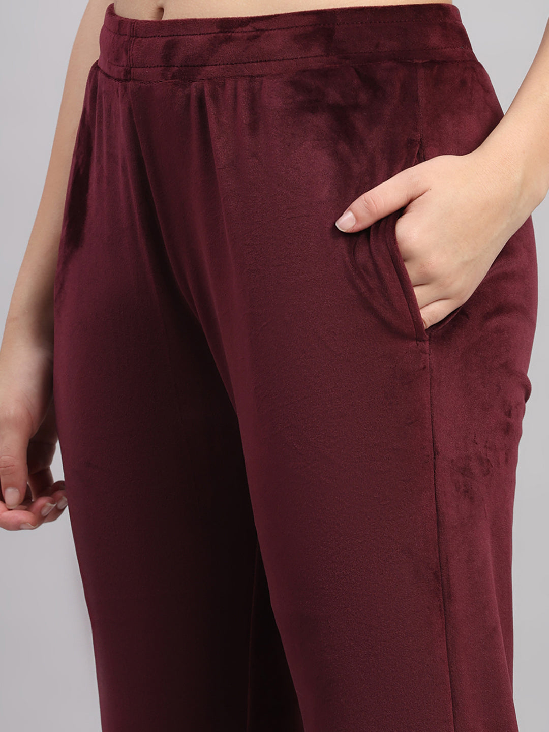Women Burgundy Solid Hooded Full Sleeve Winter Tracksuit
