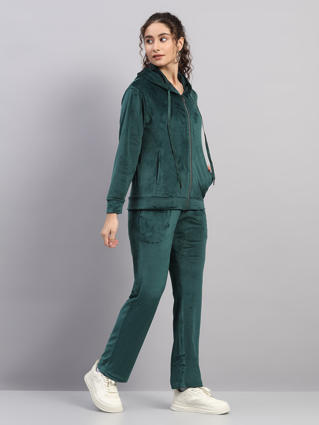 Women Green Solid Hooded Full Sleeve Winter Tracksuit