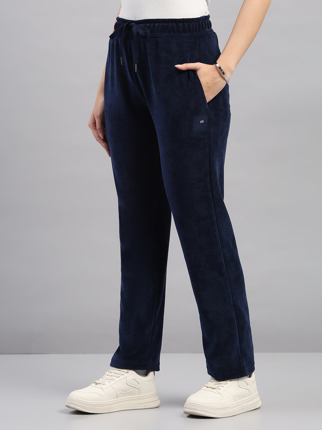 Women Navy Blue Printed Hooded Full Sleeve Winter Tracksuit