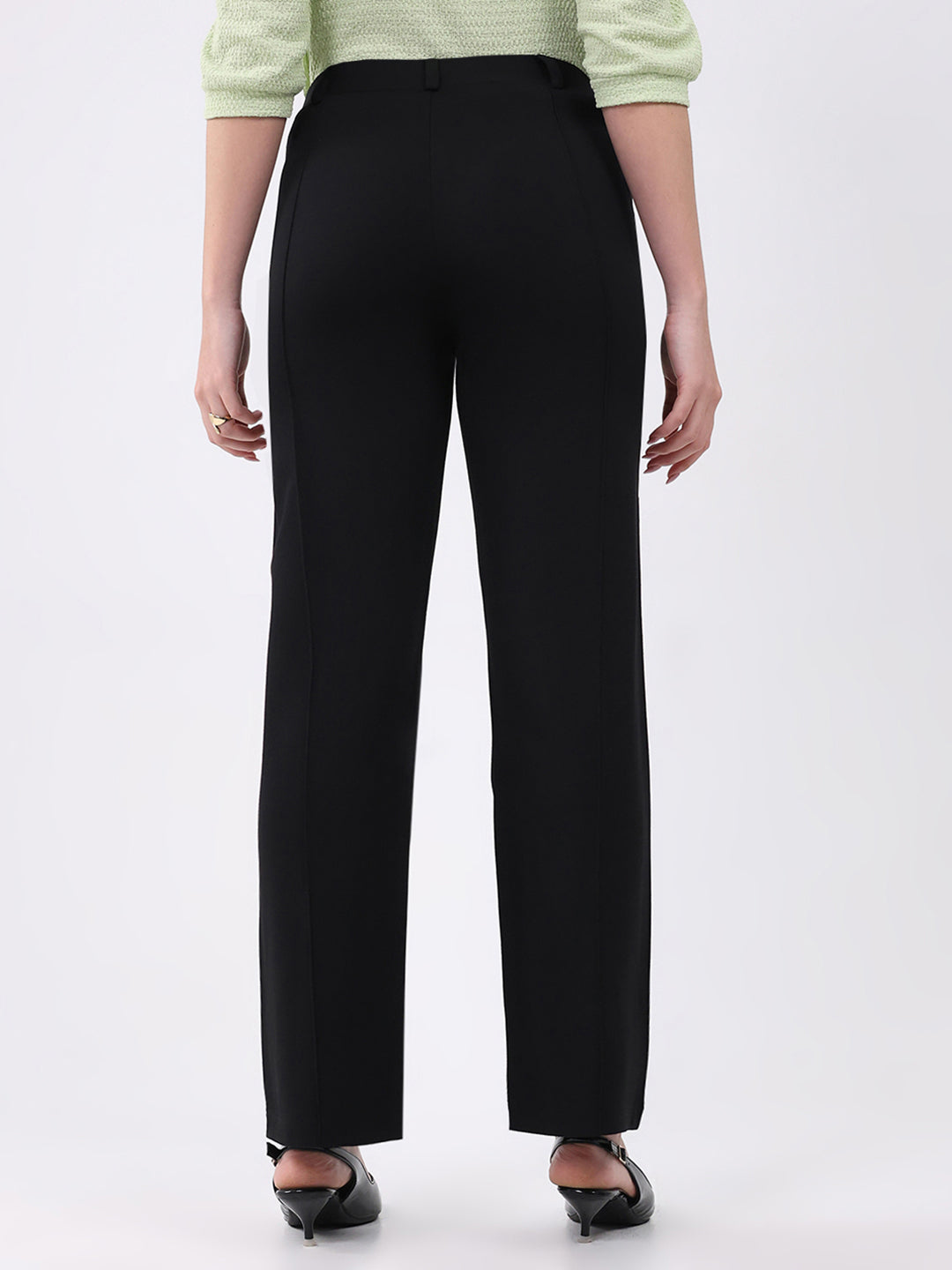 Women Black Solid Regular Fit Jegging