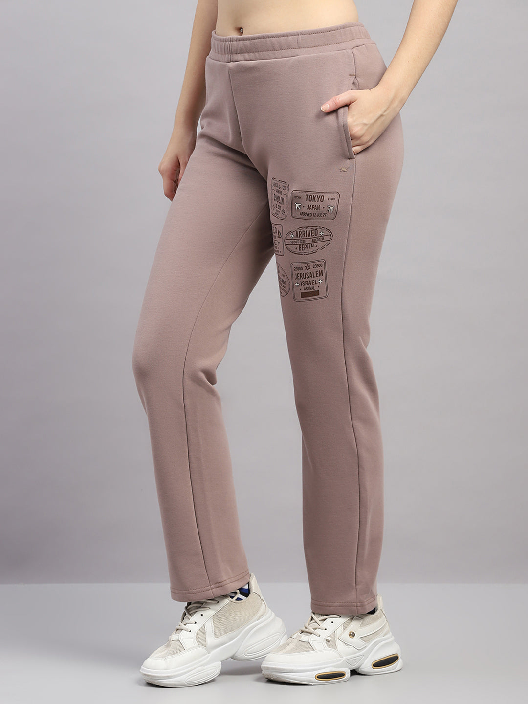 Women Mauve Printed Regular Fit Winter Lower