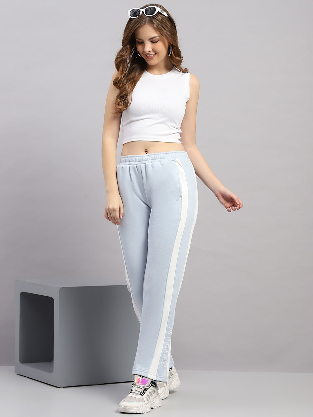 Women Sky Blue Printed Regular Fit Winter Lower