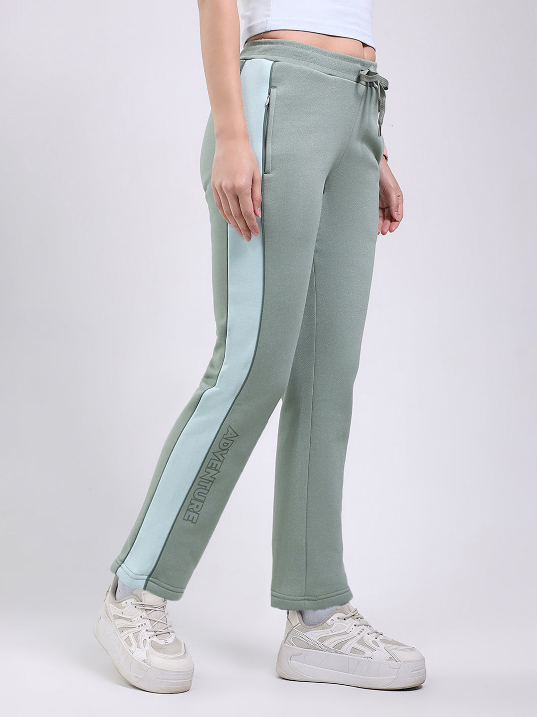 Women Green Solid Regular Fit Winter Lower