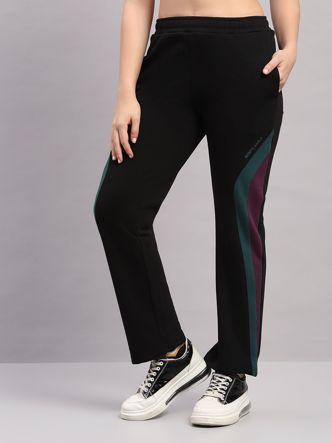 Women Black Solid Regular Fit Winter Lower