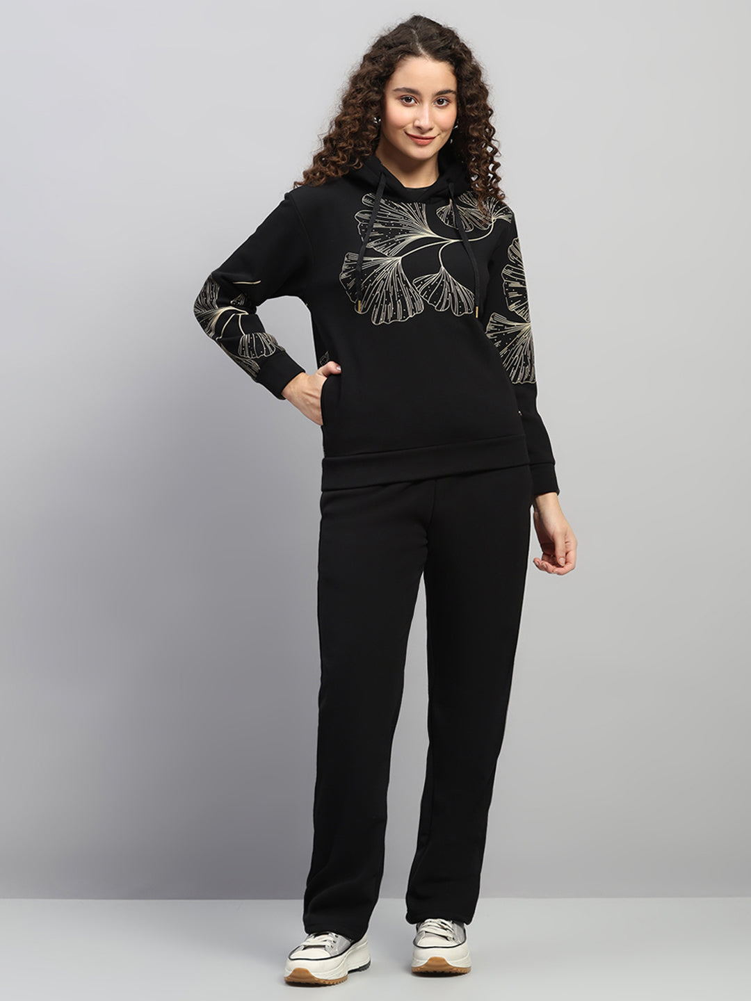 Women Black Printed Hooded Full Sleeve Winter Tracksuit
