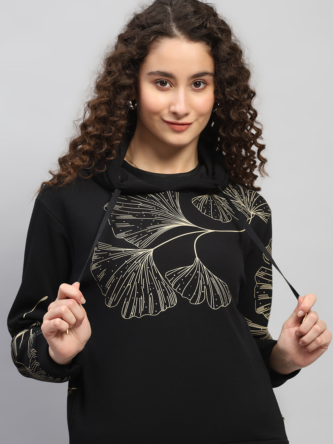 Women Black Printed Hooded Full Sleeve Winter Tracksuit