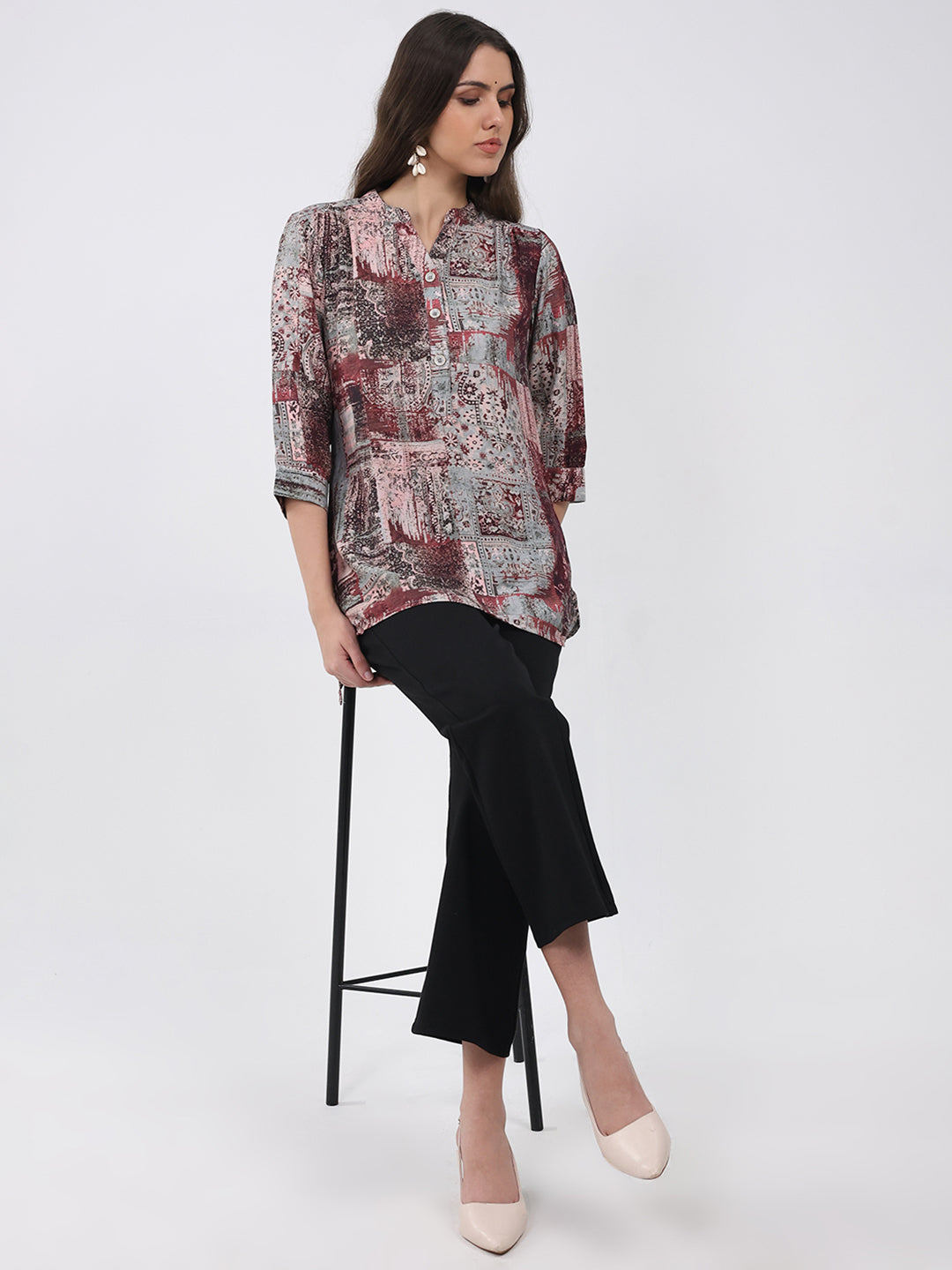 Women Burgundy Printed Round Neck 3/4th Sleeve Winter Kurti