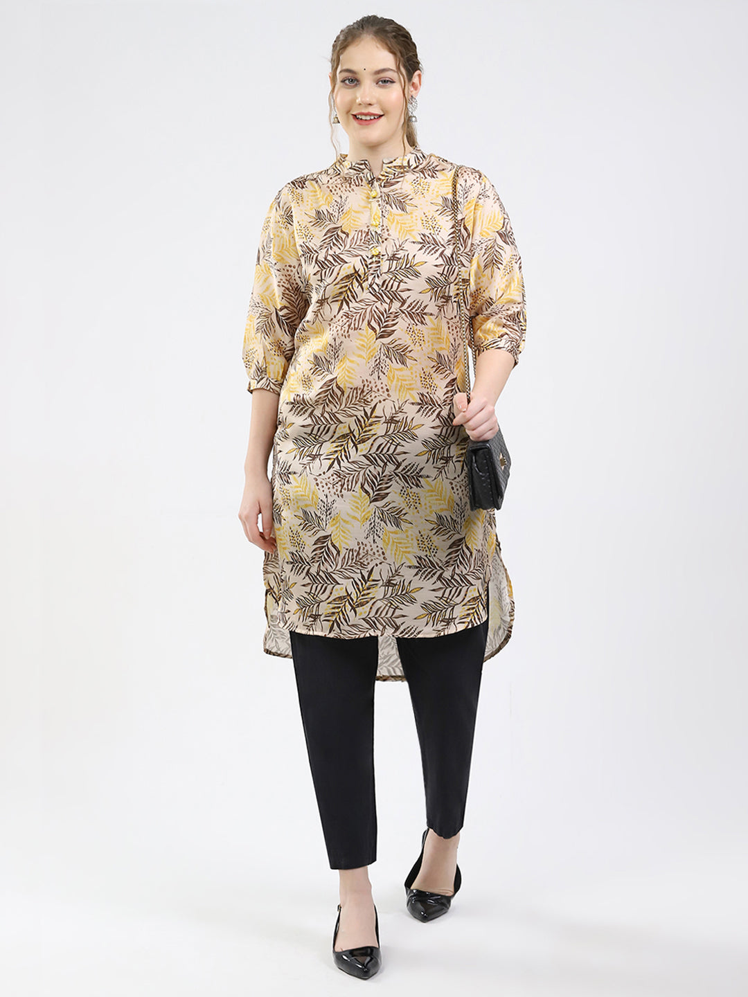 Women Beige Printed Round Neck 3/4th Sleeve Winter Kurti