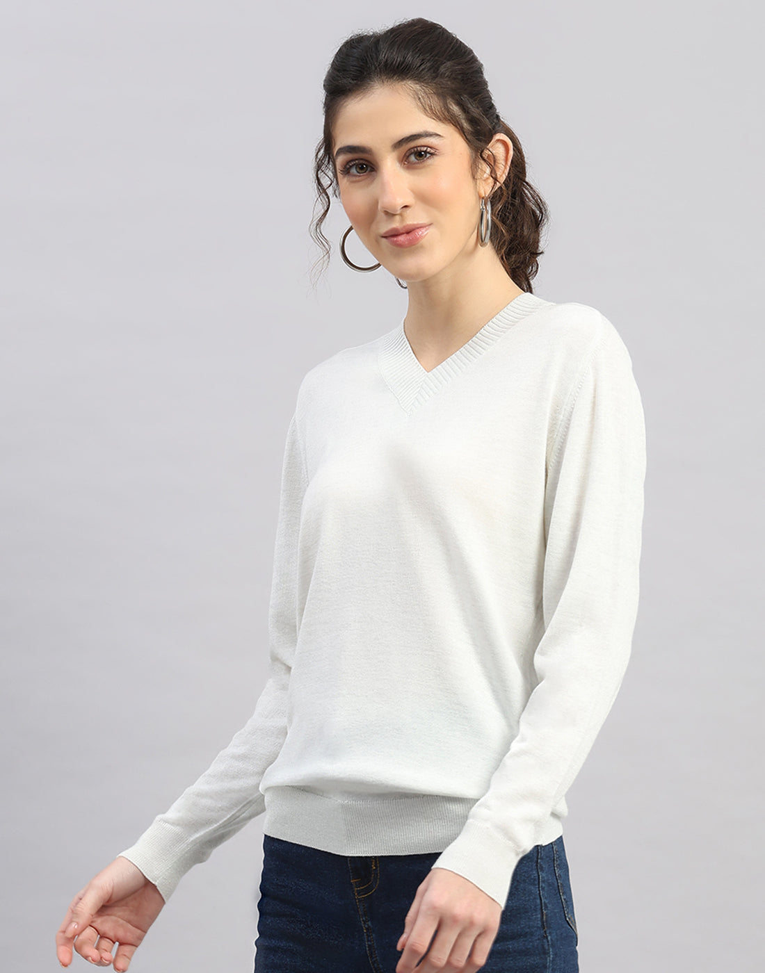 Women White Self Design V Neck Full Sleeve Winter Top