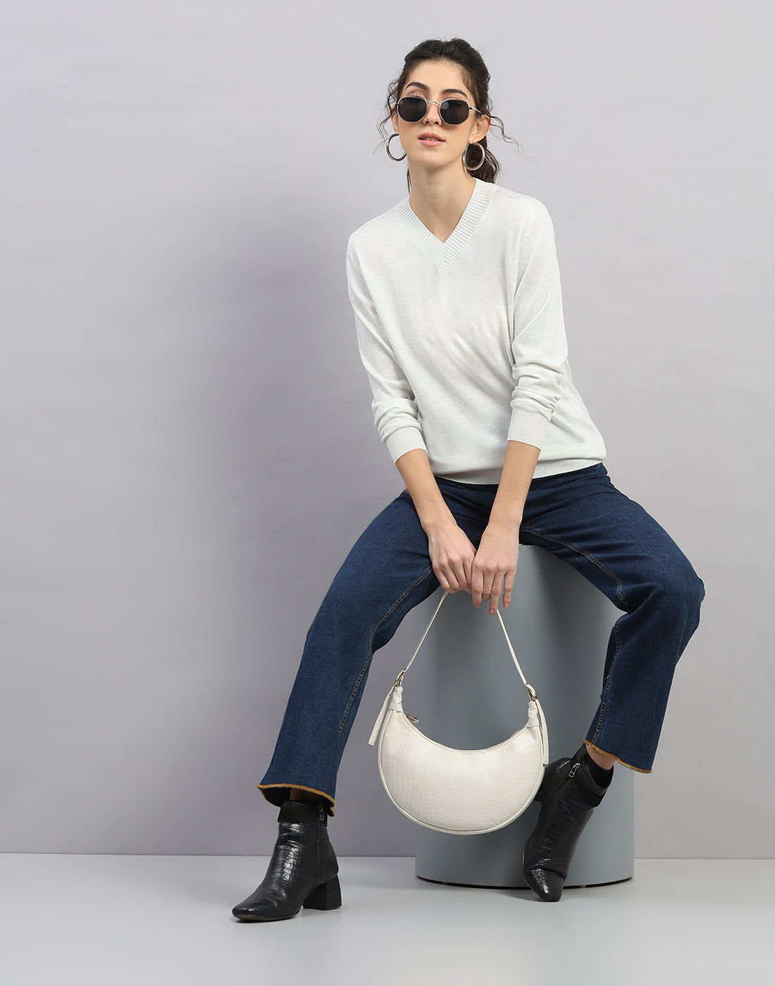 Women White Self Design V Neck Full Sleeve Winter Top