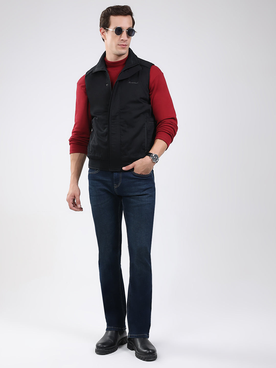 Men Black Solid Mock Neck Sleeveless Jacket