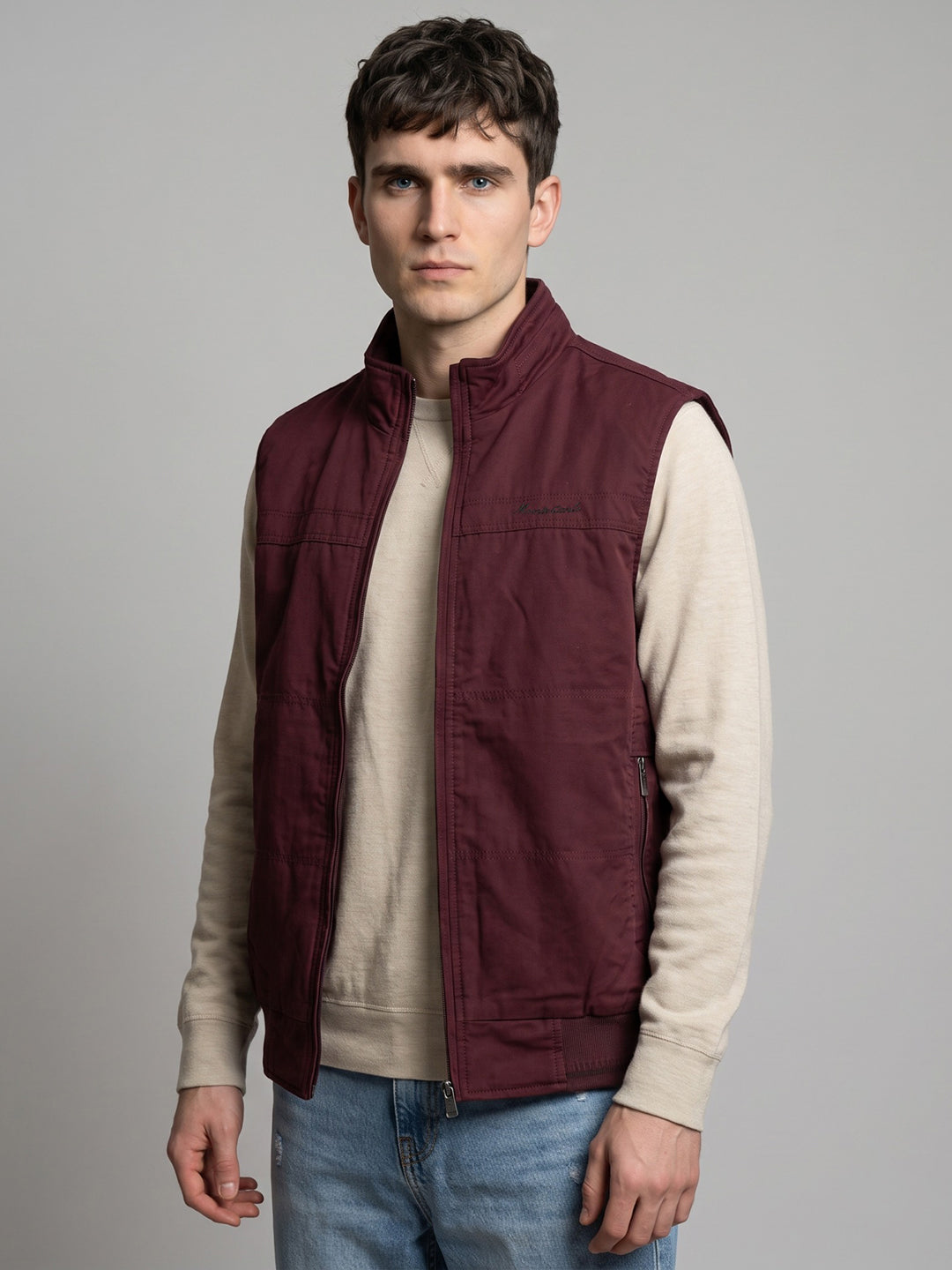 Men Burgundy Solid Collar Sleeveless Jacket