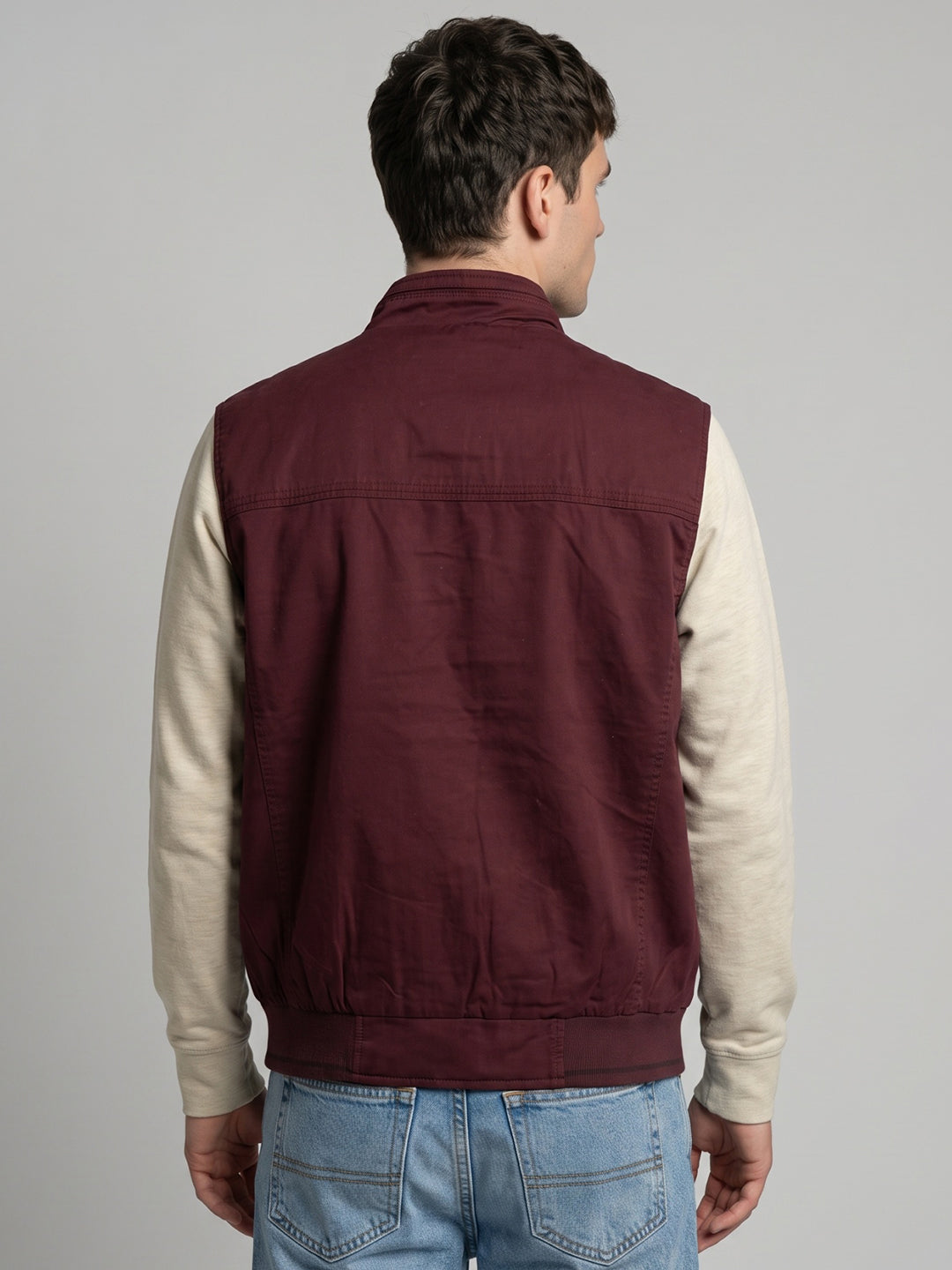 Men Burgundy Solid Collar Sleeveless Jacket