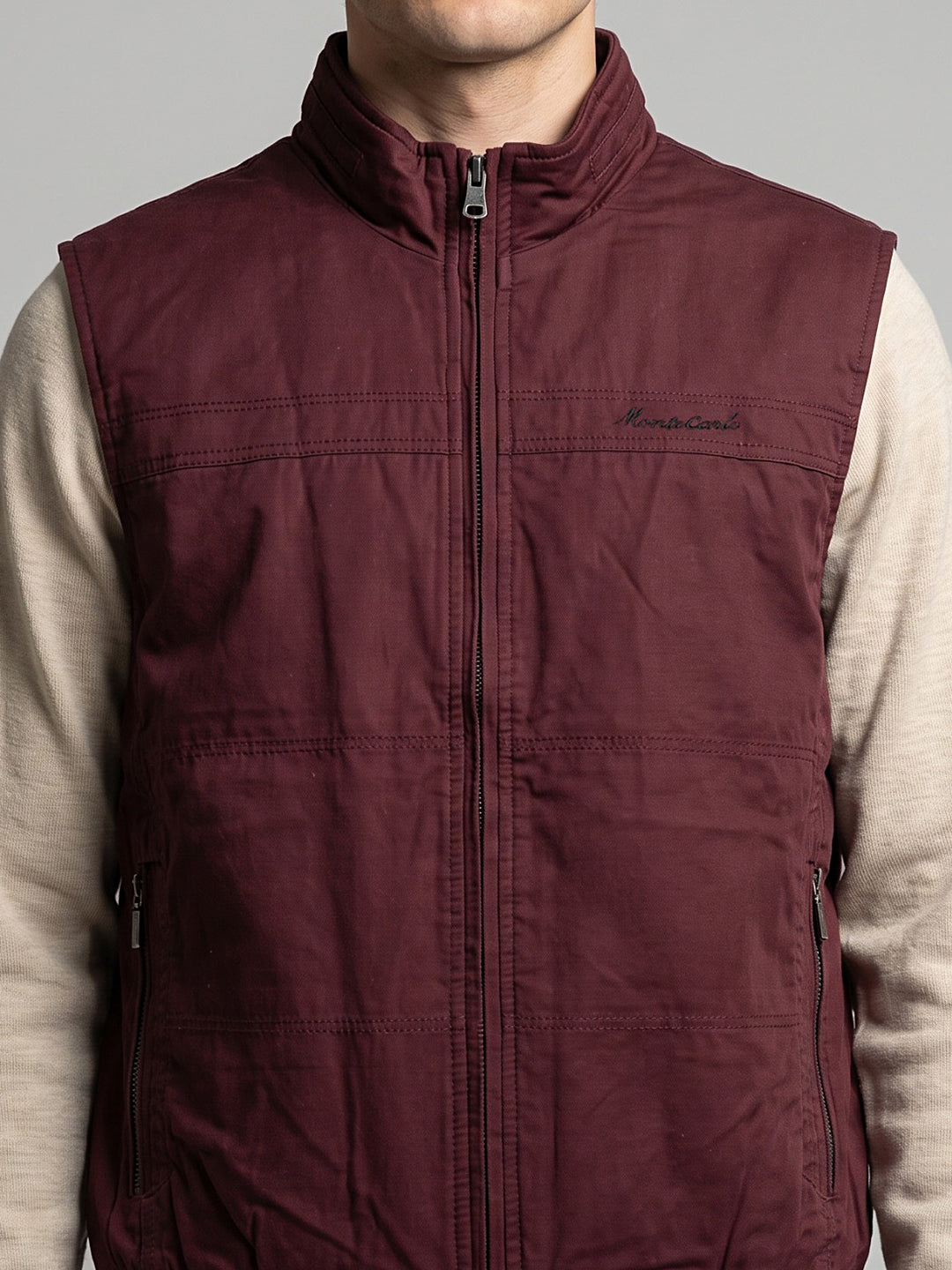 Men Burgundy Solid Collar Sleeveless Jacket