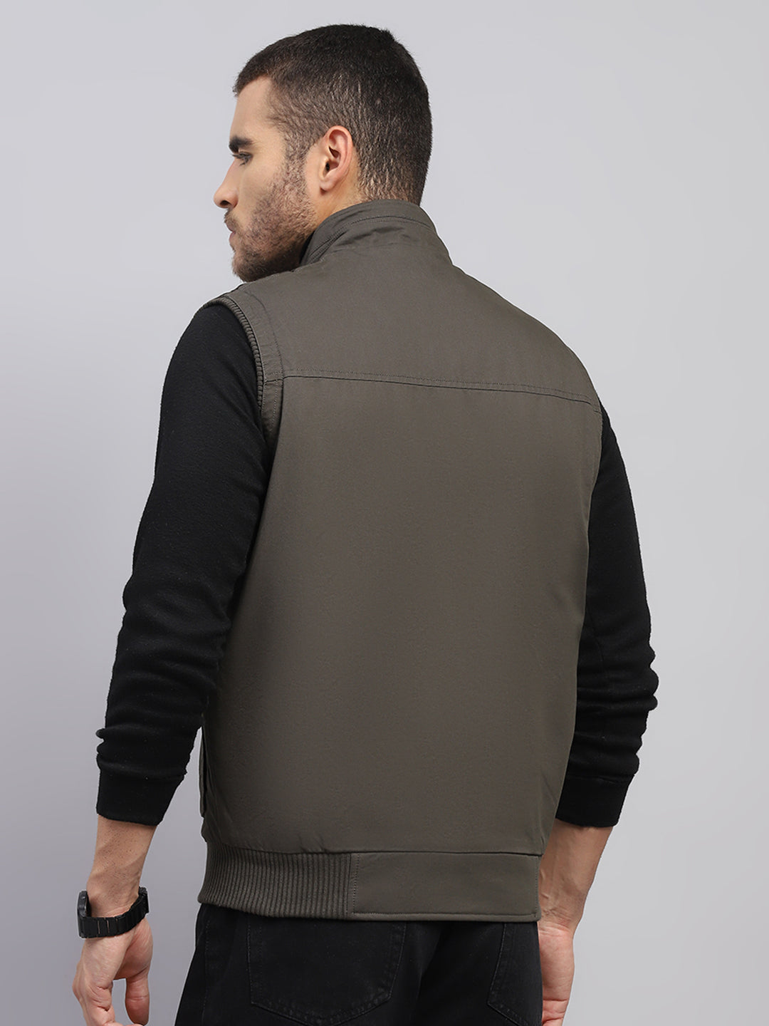 Men Olive Solid Collar Sleeveless Jacket