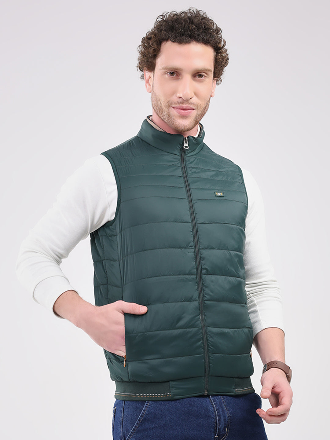 Men Green Solid Collar Sleeveless Jacket