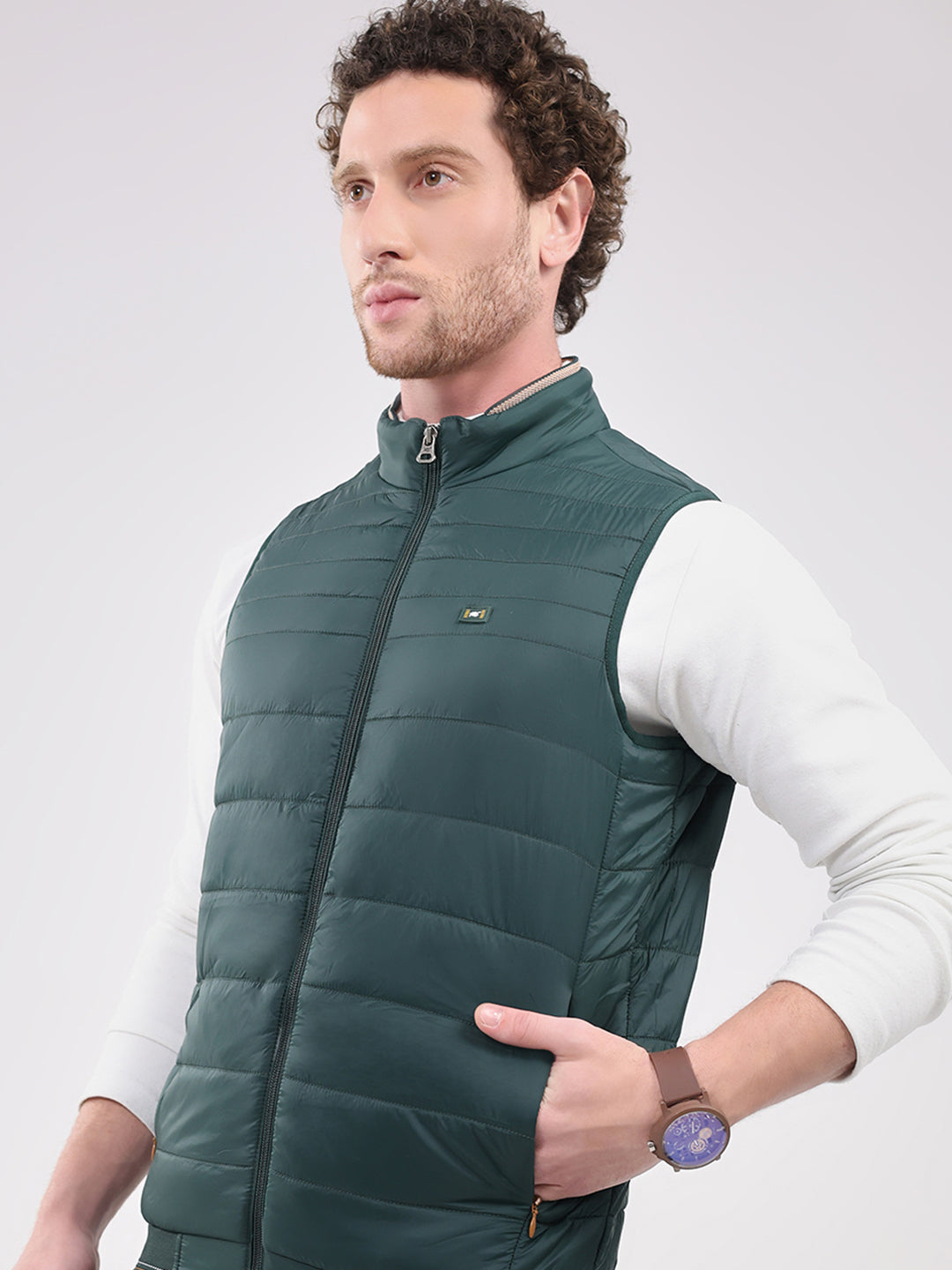 Men Green Solid Collar Sleeveless Jacket