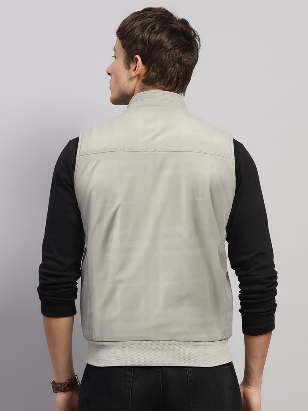 Men Light Grey Solid Collar Sleeveless Jacket