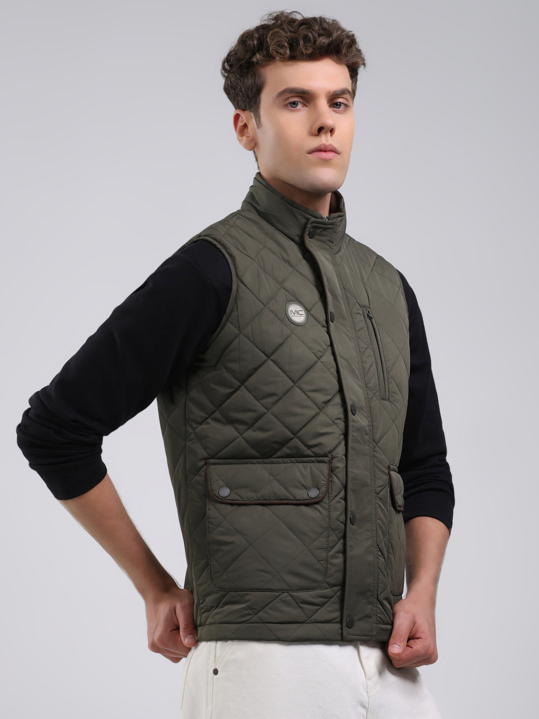 Men Green Solid Collar Sleeveless Jacket