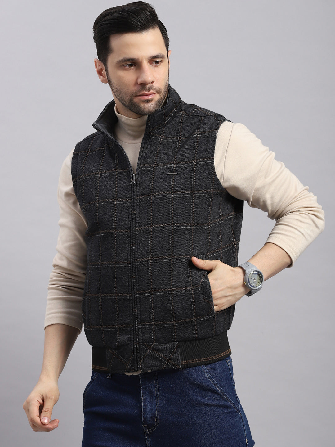 Men Grey Solid Collar Sleeveless Reversible Jacket