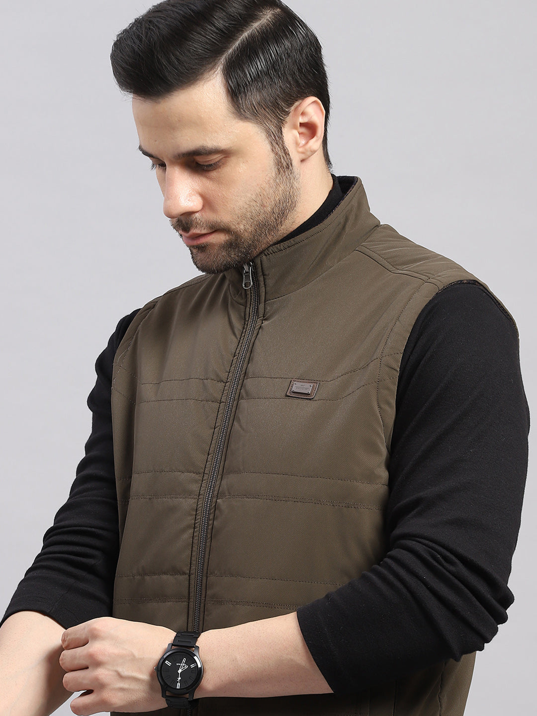 Men Brown Solid Collar Sleeveless Reversible Jacket