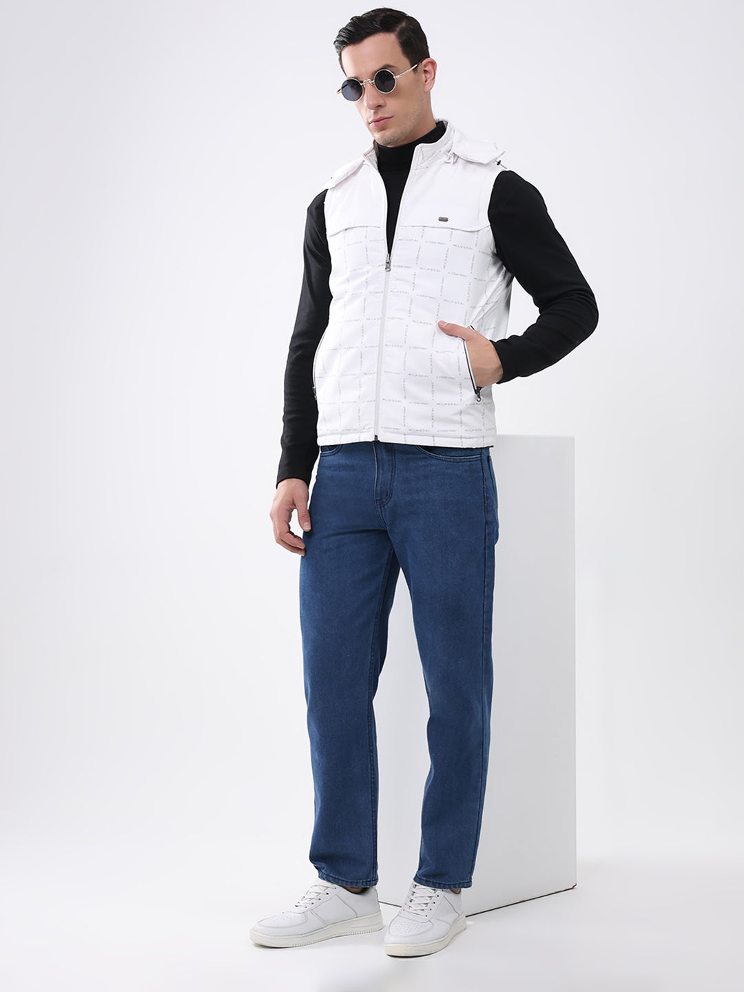 Men White Solid Detachable Hood Sleeveless Reversible Jacket