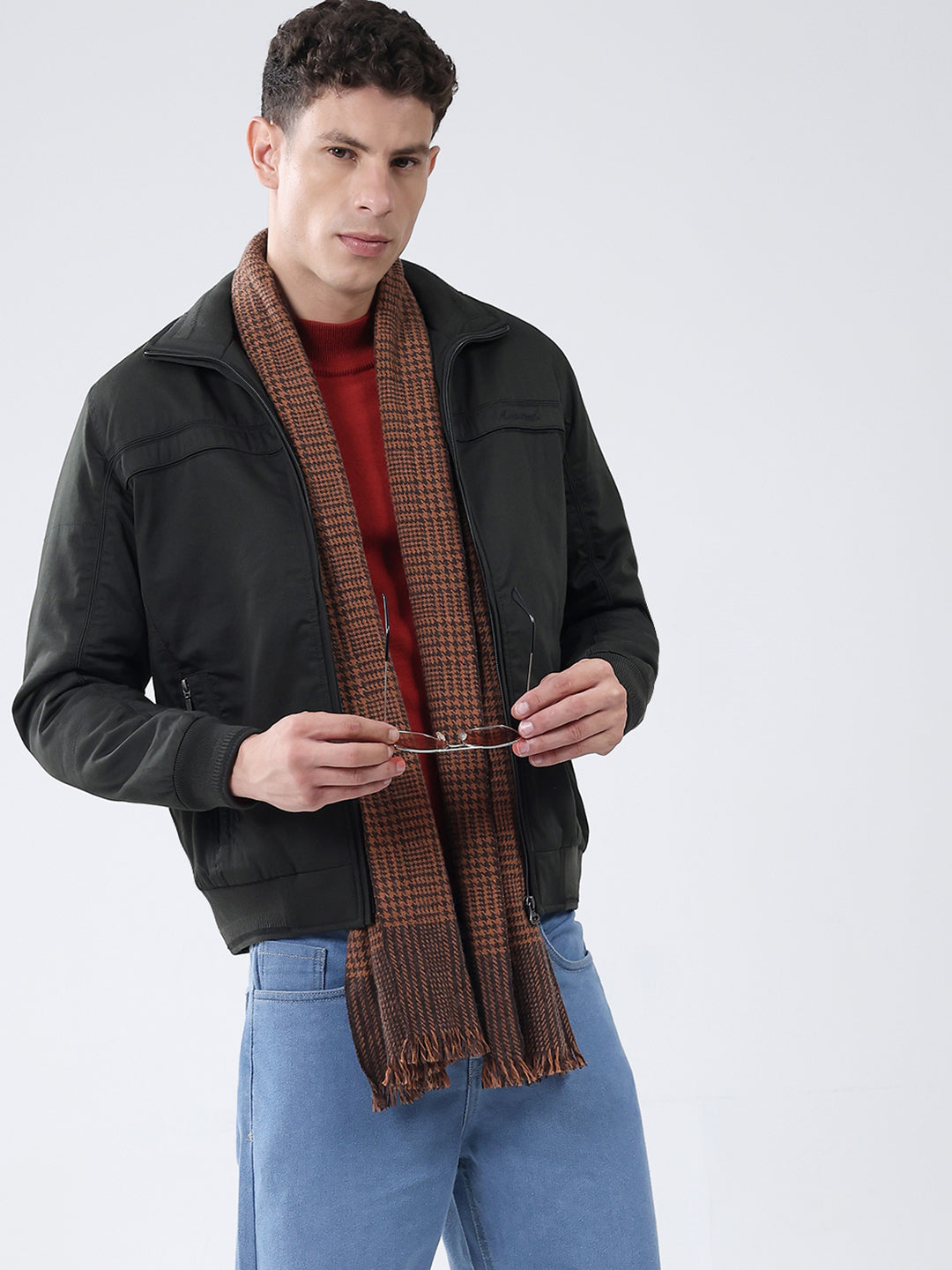 Men Olive Solid Collar Full Sleeve Jacket