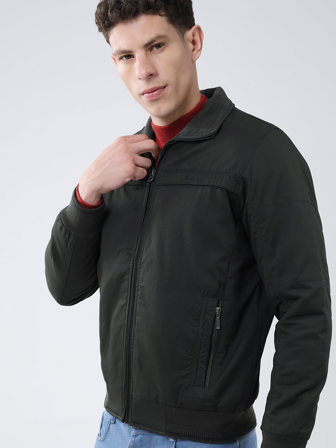 Men Olive Solid Collar Full Sleeve Jacket