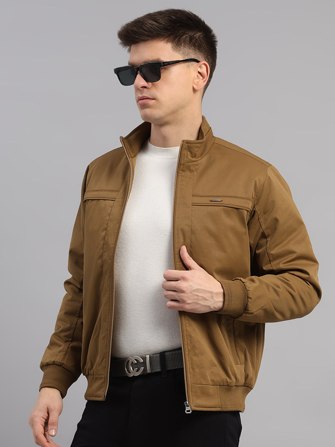 Men Khaki Solid Mandarin Neck Full Sleeve Jacket