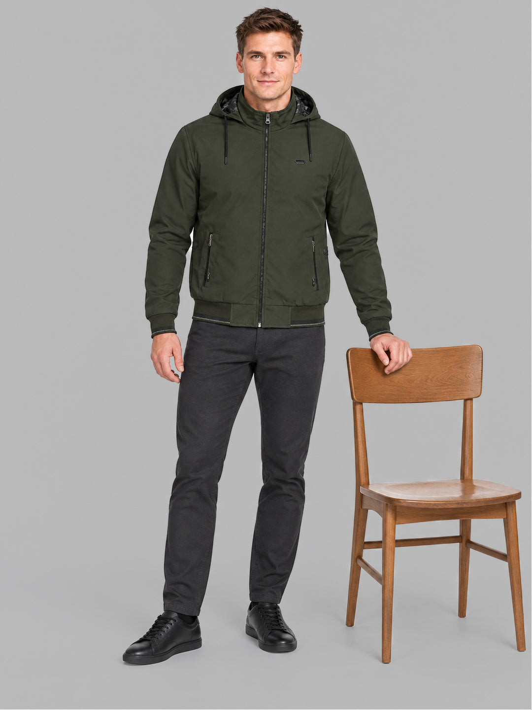 Men Green Solid Hooded Full Sleeve Jacket