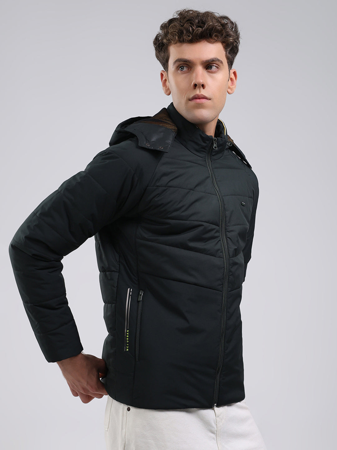 Men Olive Solid Hooded Full Sleeve Jacket