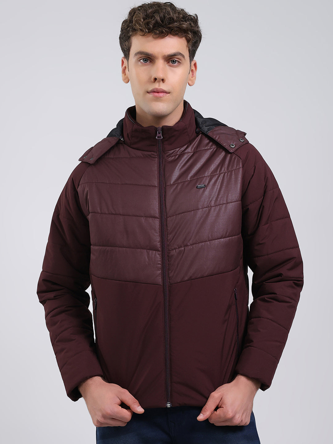 Men Burgundy Solid Hooded Full Sleeve Jacket