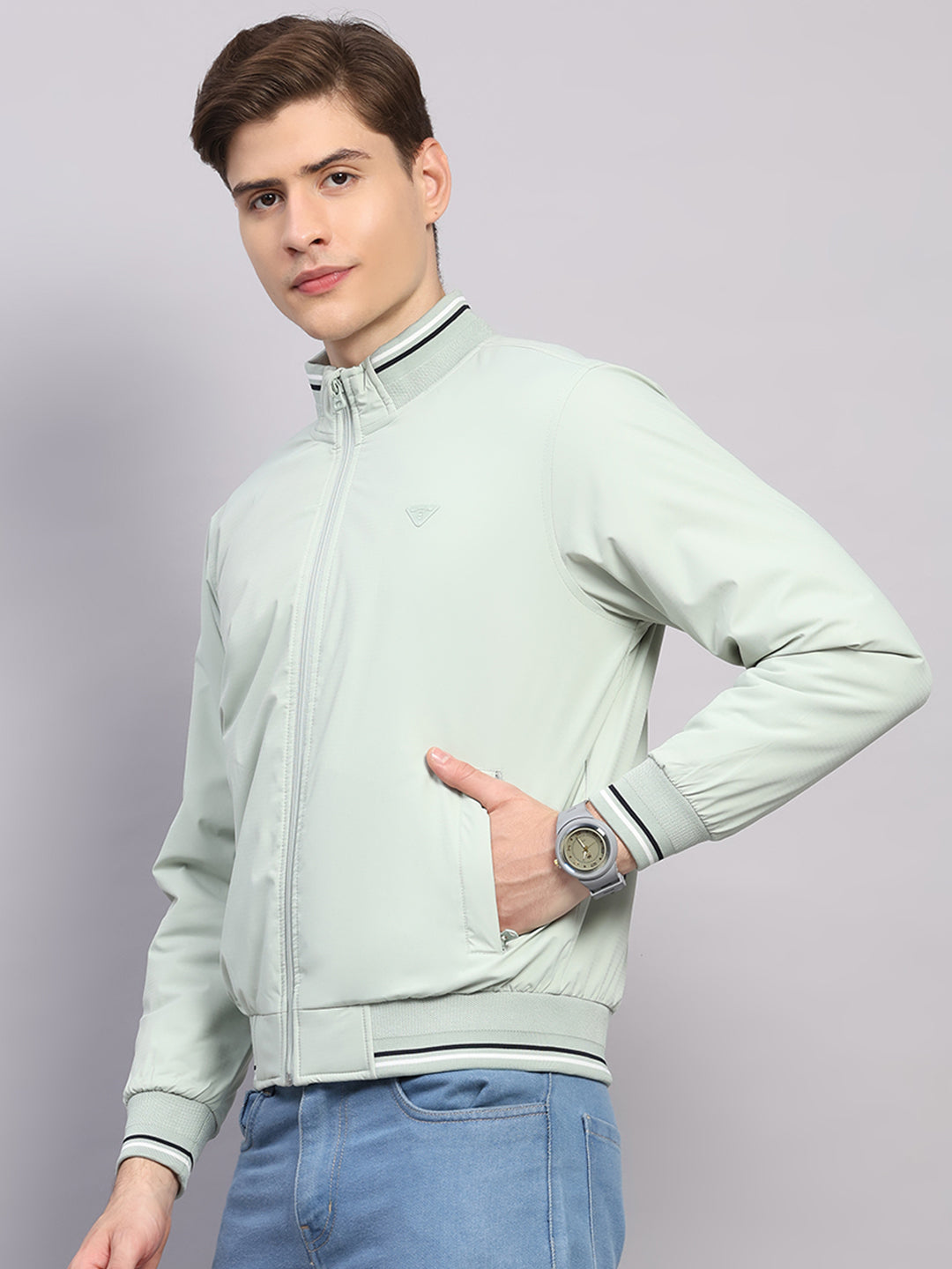 Men Green Solid Mock Neck Full Sleeve Jacket