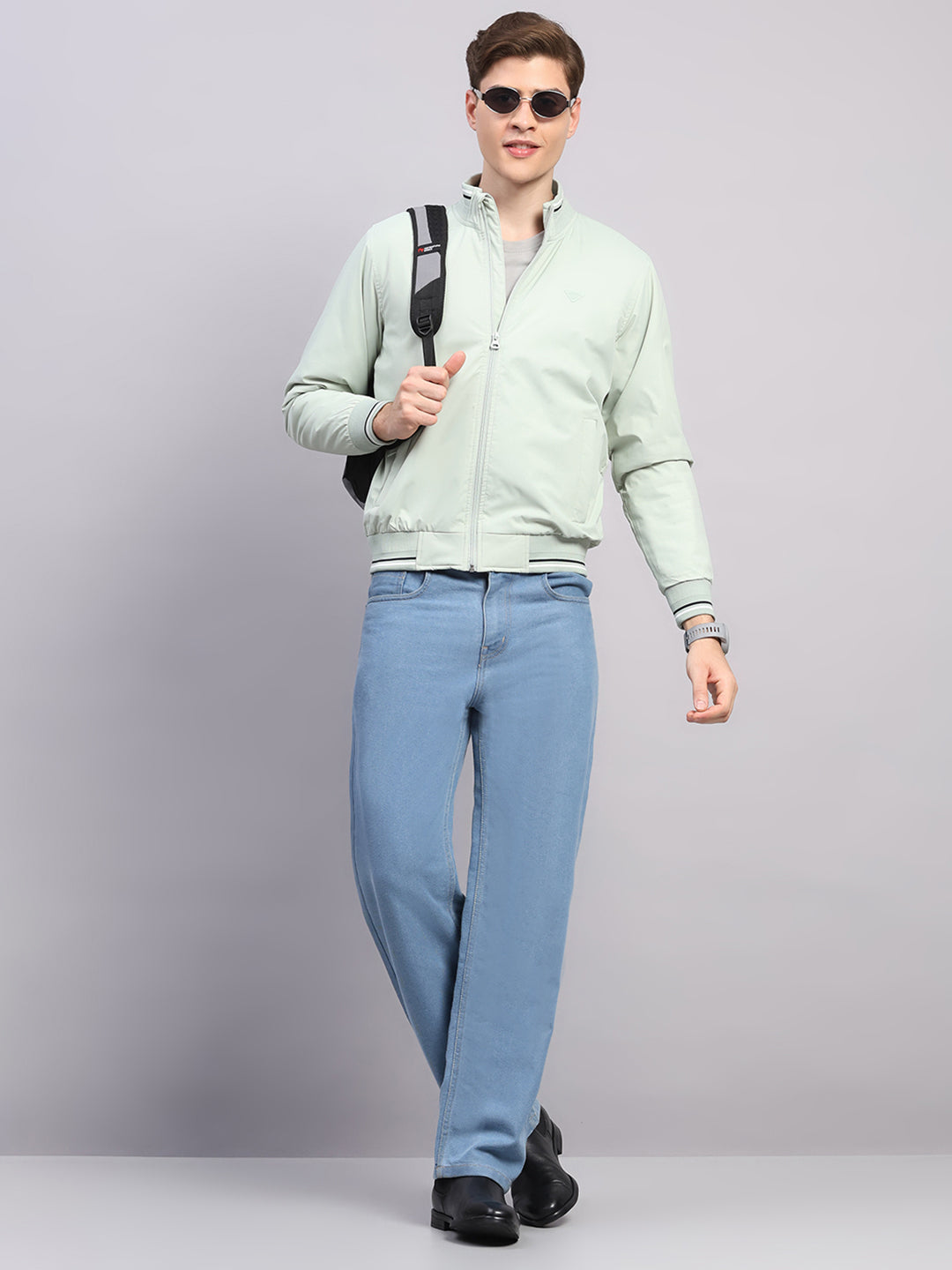 Men Green Solid Mock Neck Full Sleeve Jacket